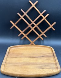 Teakwood Cutting Board With Large Wooden Trivet (K41.K1)