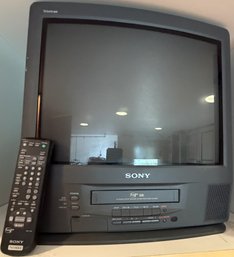 Sony Trinitron 20' CRT Television With Built In VCR (K66.K5)