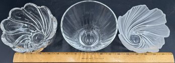 Ornate Beautiful Glass Bowls & Small Plates (K90.P3)