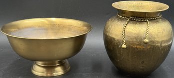 Brass Pedestal Bowl With Brass Spittoon (K105.DC)