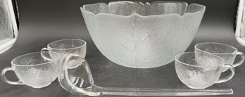Arcoroc 'Aspen' Punch Bowl With 8 Cups, Hooks & Ladle In Original Box (K222.DC)