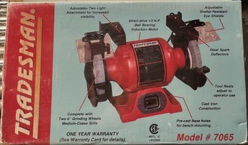 Tradesman 6' 1/2 HP Bench Grinder With Work Lights New In Box - (G1)