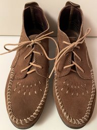 Womens Size 6 Natural Reflection Minnetonka Moccasins - (UD2)