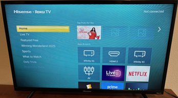Hisense 32' Roku LED LCD TV Model: 32H4030F1 (M18.B2)