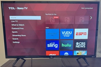TCL Roku Smart TV 32' With Remote - (L)
