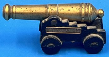 Vintage Cast Iron & Brass Mini Cannon Gettysburg, PA - (u1)