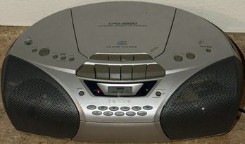 Sony CFD-S250 CD/Radio/Cassette - Corder - (B112)(G2)
