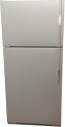 Magic Chef Model CTB1925GR Top-Mount Refrigerator - (B13)(BTK)