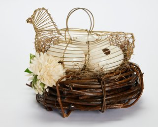 Decorative Metal Hen Basket On Wreath
