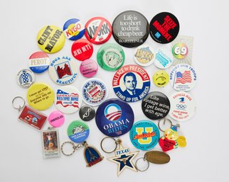 Assortment Of Vintage Buttons