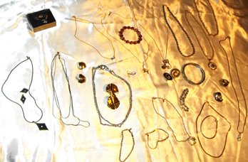 Big Lot Of Mostly Gold Tone Retro Jewelry Some Signed MONET Citation Limoges