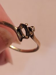 Vintage 10K Yellow Gold Setting, Weighs 1.10 Gram