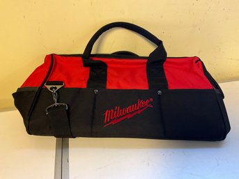 Milwaukee Medium Tool Bag