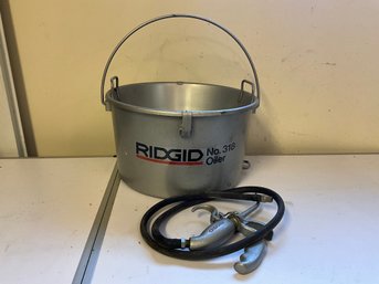 Ridgid Oiler Bucket - Model No. 318