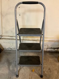Easy Reach Step Ladder
