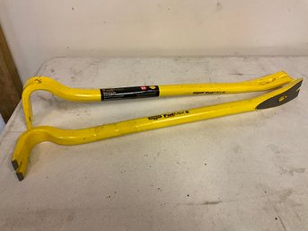 (2) Stanley Wrecking Bars