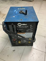 Miller TB 300/200 AC/DC Welding Power Source