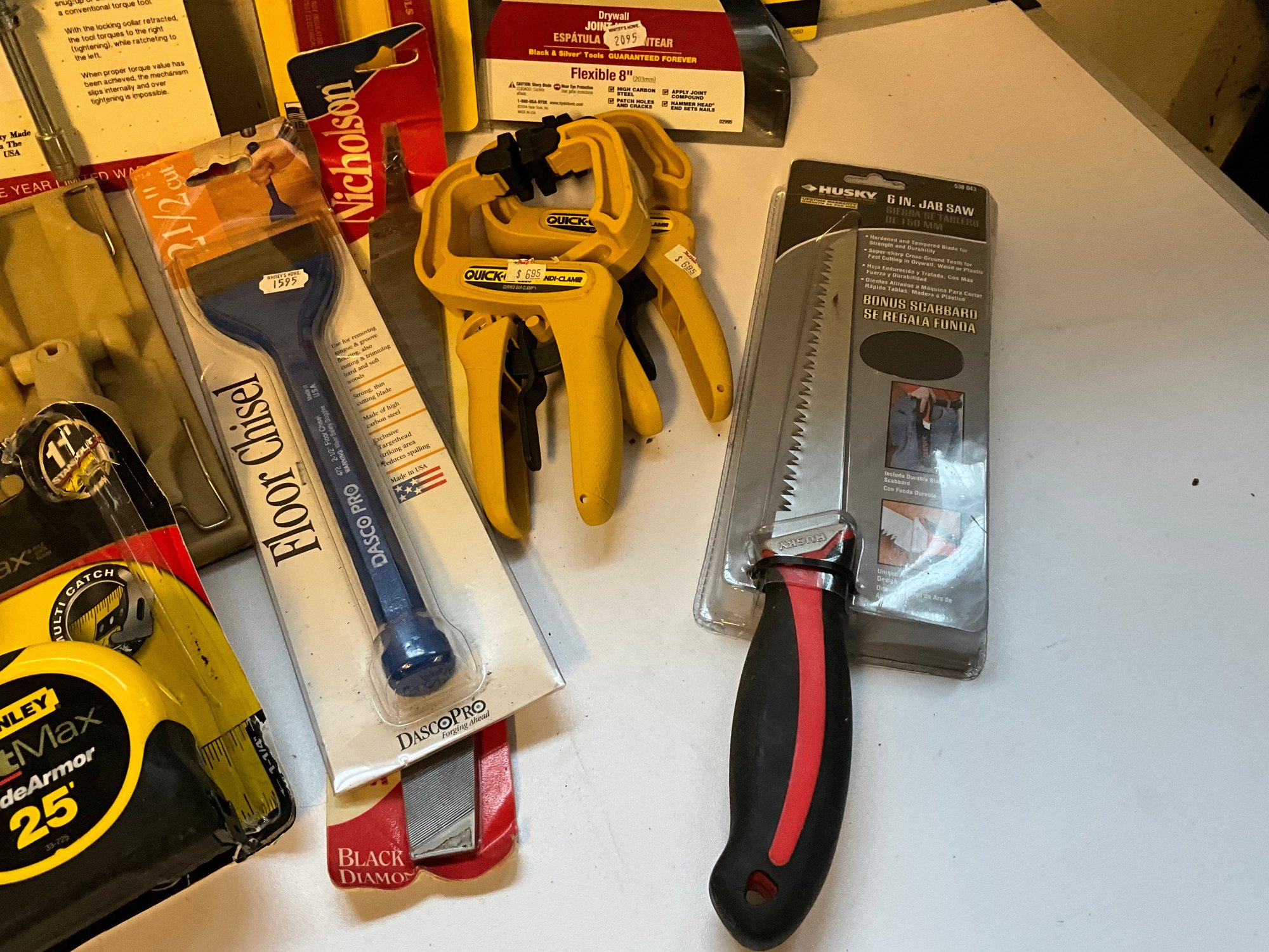 Grouping Of Miscellaneous Hand Tools #39415 | Auctionninja.com