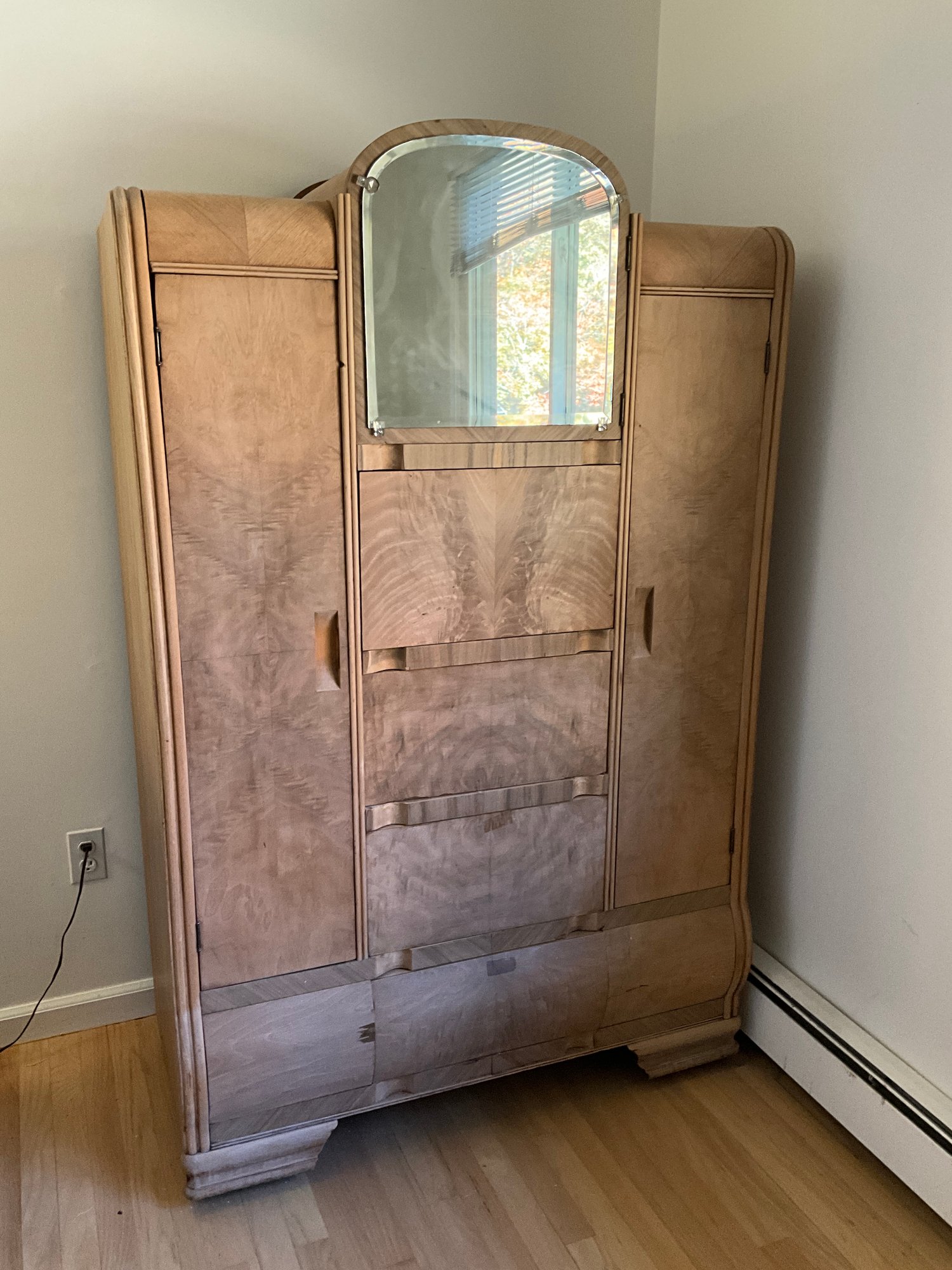 Art Decr Cedar Dressing Armoire 30167