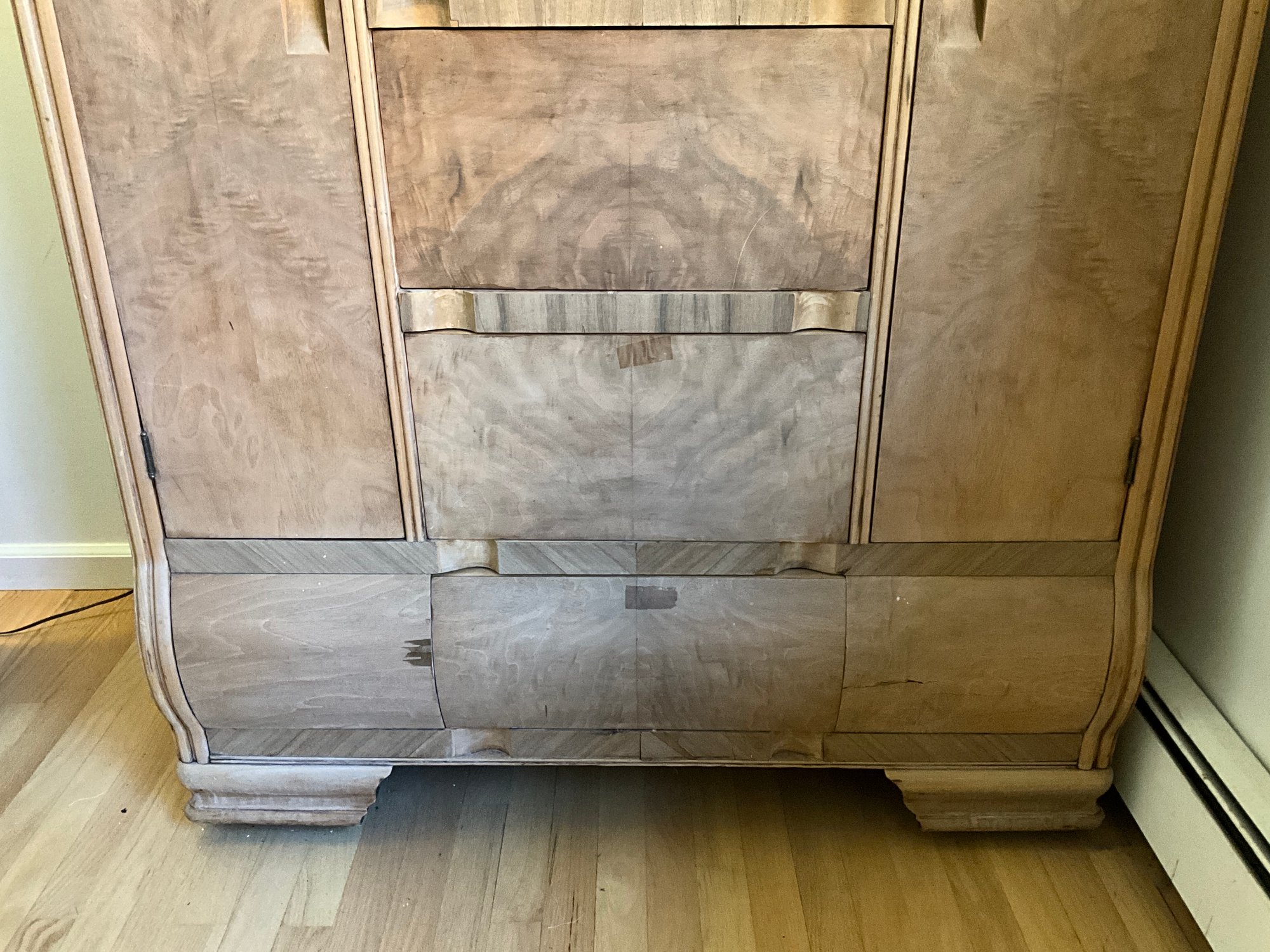 Art Decr Cedar Dressing Armoire 30167