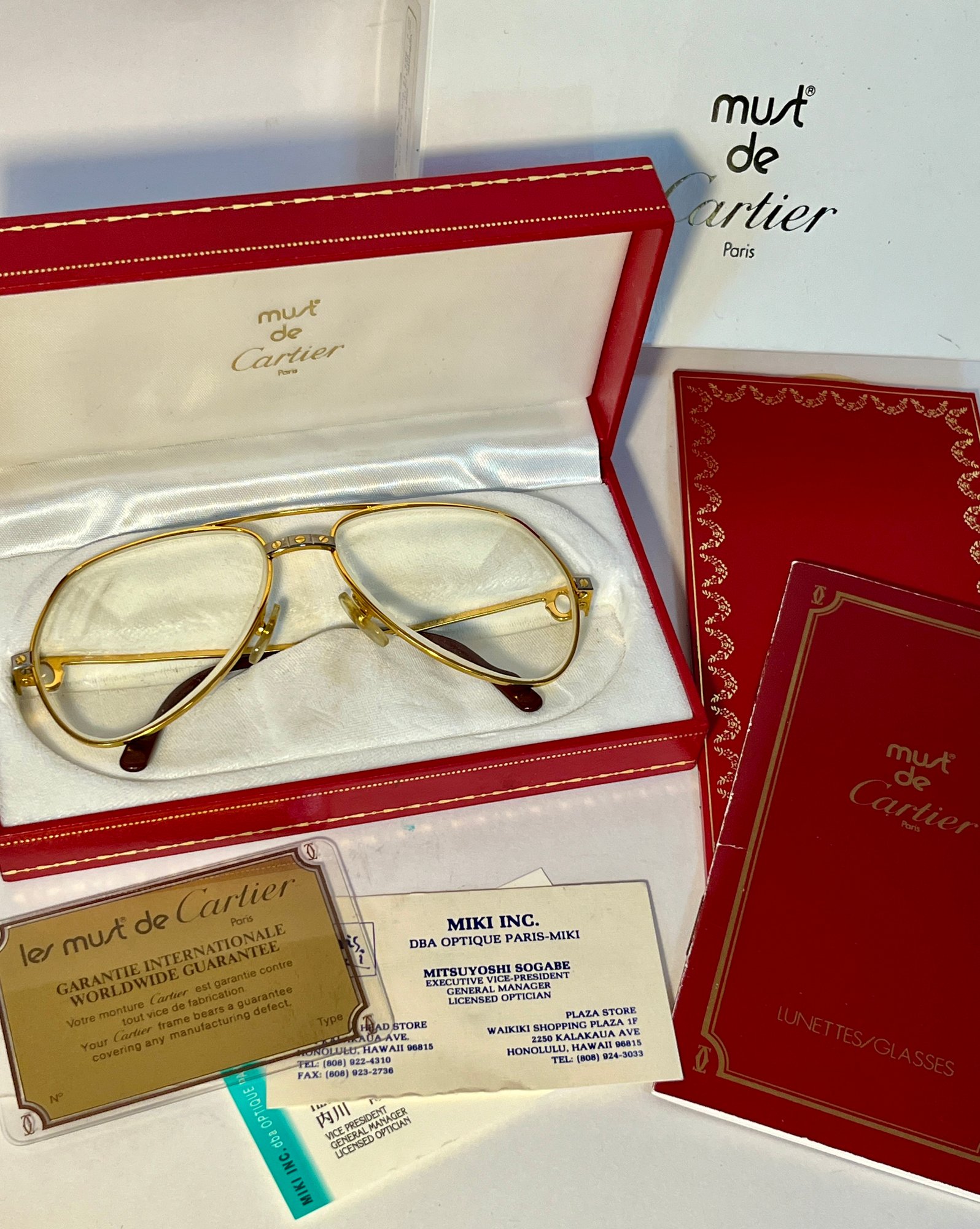 Cartier Santos Vendôme Aviator Sunglasses – Vintage Authentic Gold Frame w/ Case Vintage 80s Cartier Vendome Santos Aviator 62 Gold Sunglasses main image 3
