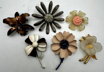 6 Vintage Flower Pins