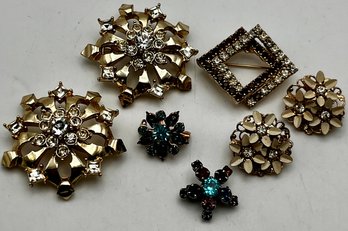 7 Vintage Pins Pairs & Singles