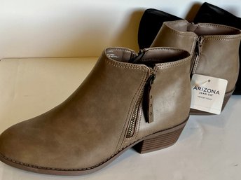 NWT Arizona Boots And Like New Dr Scholls Boots