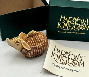 Harmony Kingdom -Baby On Board -armadillo