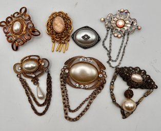 Vintage Pins -draped Chain 80s - Large Faux Pearl