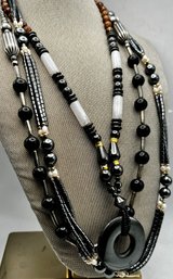 Hematite. Onyx, Fresh Pearl - Necklaces Lot