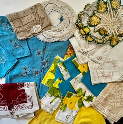 Sets & Pairs Vintage Linens