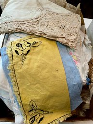 Mix Vintage Linen Lot