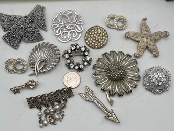 Brooch Lot (13)