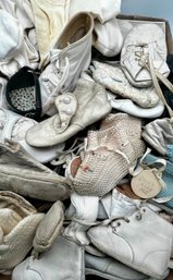Vintage  Antique  Lot Of Baby & Toddler Shoes, Slipper Booties & Socks
