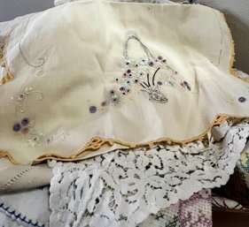 Small Box Vintage Embroidered Linen