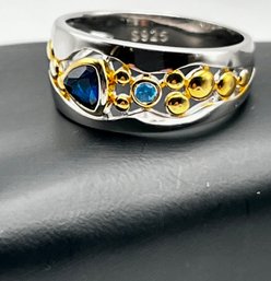 Beautiful S925 Ring With Blue Stones & Gold Accents