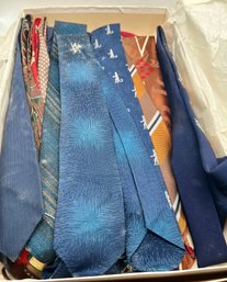 Lot Of 18 Ties As Found -as Is