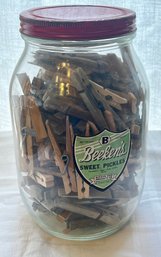Beekens Tacoma Pickle Jar With Clothes Pins