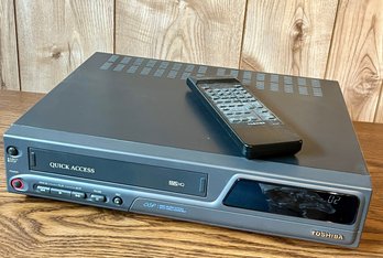 Toshiba Video Cassette Recorder (vCR) & Remote