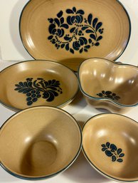 6 Pc Pfaltzgraff Folk Art Stone Tan With Cobalt Blue