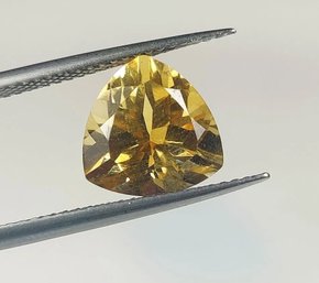 Sparkling Yellow Citrine Trillion Cut 3.43 Ct Natural, Clarity VVS, Brazil, Loose Gem