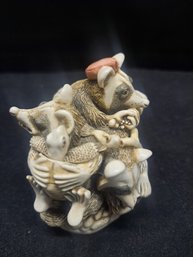 Harmony Kingdom Raccoon Box