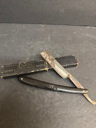 Vintage Men's Face Razor With Original Box