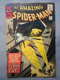 Comic Book - Amazing Spider - Man - 12 Cent - 1965 November 30