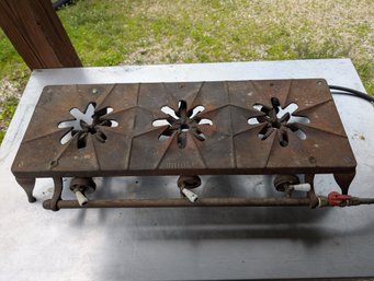 Old Oriole No. 3 Cast Iron 3 Burner Propane Range Top - Great For Cookouts