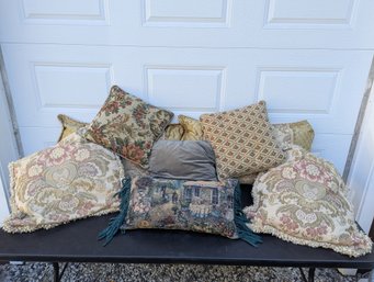 Decorative Pillow Lot