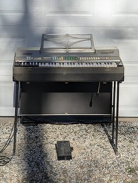 Vintage / Retro Farfisa Combo Compact Portable Organ / Keyboard