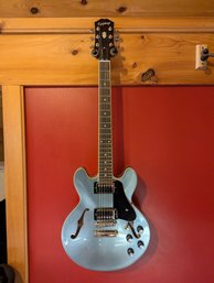 Epiphone ES-339 Semi Hollow Body Electric Guitar  Like New With Road Runner Gig Bag