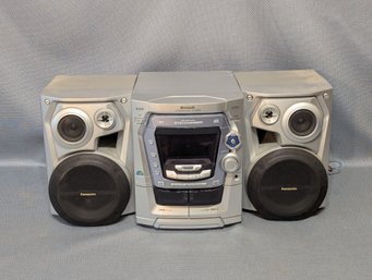 Panasonic 5 CD Changer Cassette & Radio Stereo System